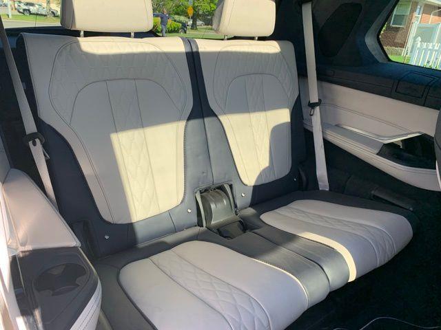 2019 BMW X7 xDrive50i photo