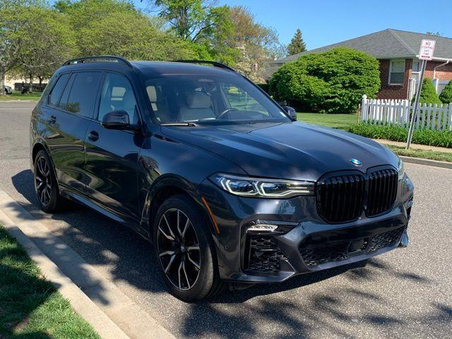 2019 BMW X7 xDrive50i photo