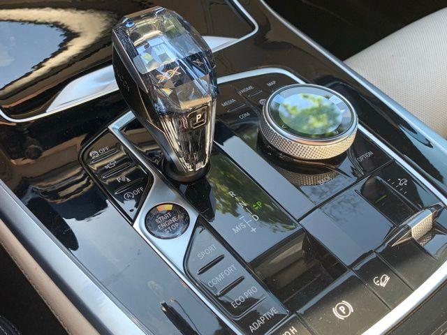 2019 BMW X7 xDrive50i photo