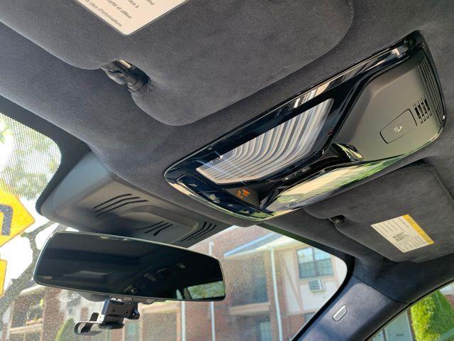 2019 BMW X7 xDrive50i photo