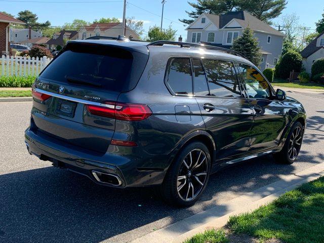 2019 BMW X7 xDrive50i photo