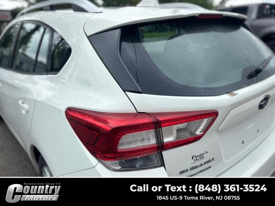 2017 Subaru Impreza 2.0i Premium 5-door CVT photo