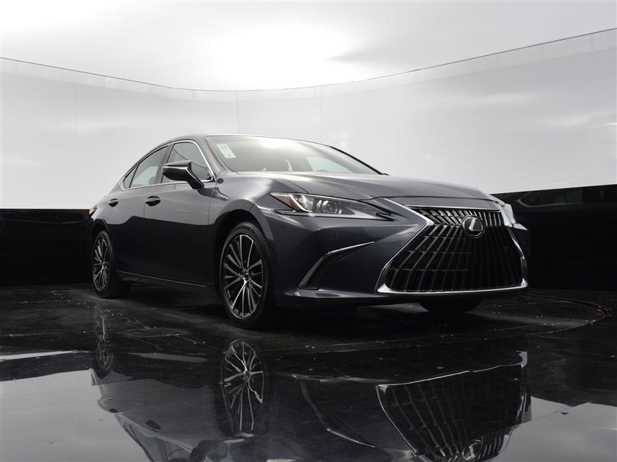 2022 Lexus ES Es photo