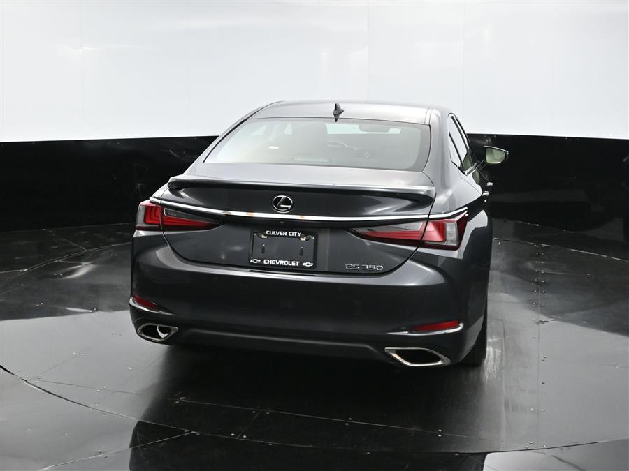 2022 Lexus ES Es photo