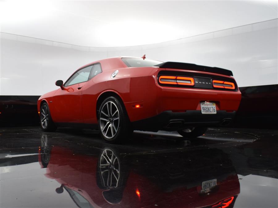 2023 Dodge Challenger R/T photo