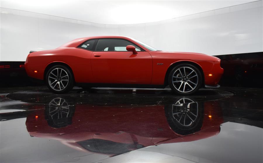 2023 Dodge Challenger R/T photo