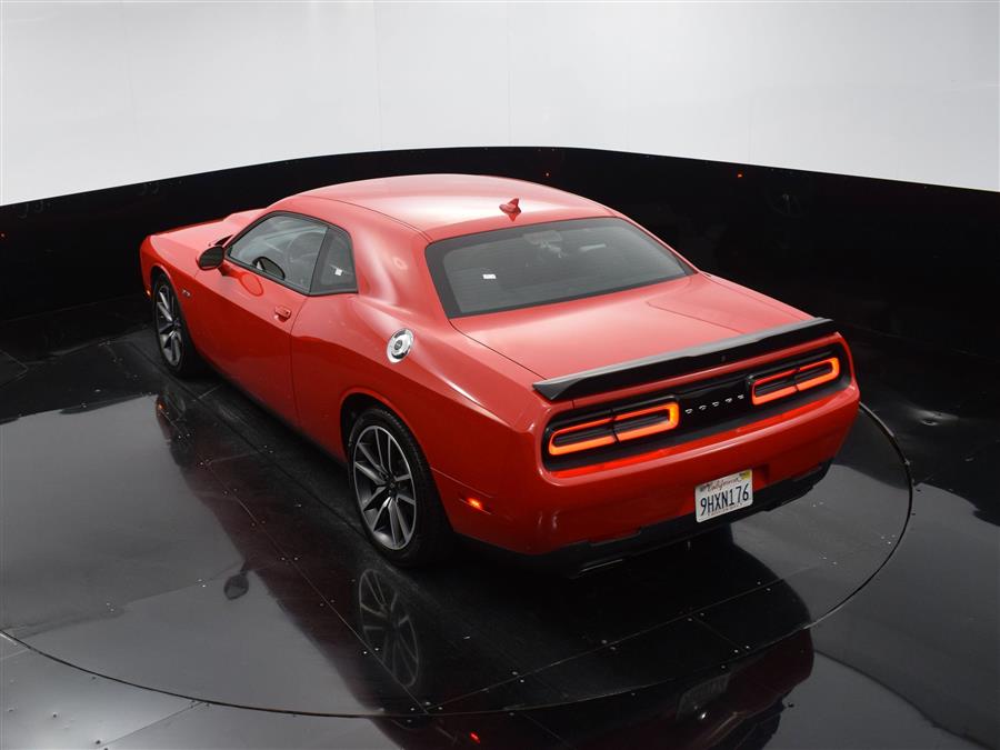 2023 Dodge Challenger R/T photo