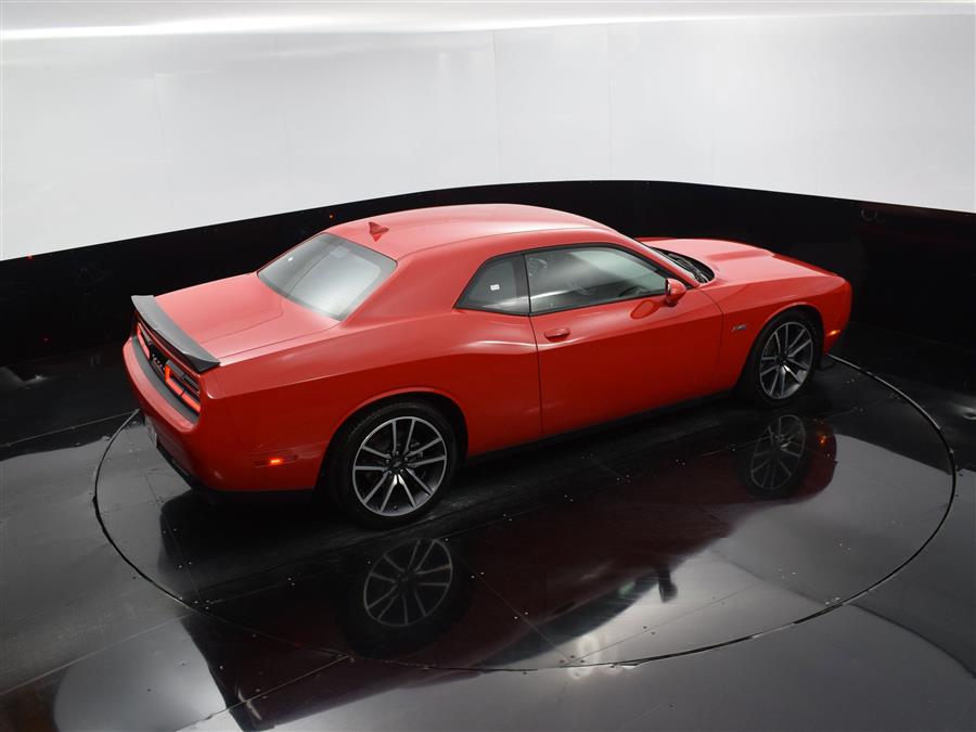 2023 Dodge Challenger R/T photo