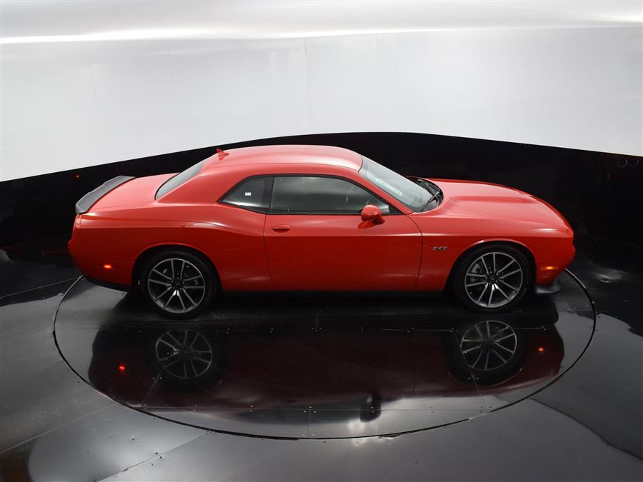 2023 Dodge Challenger R/T photo
