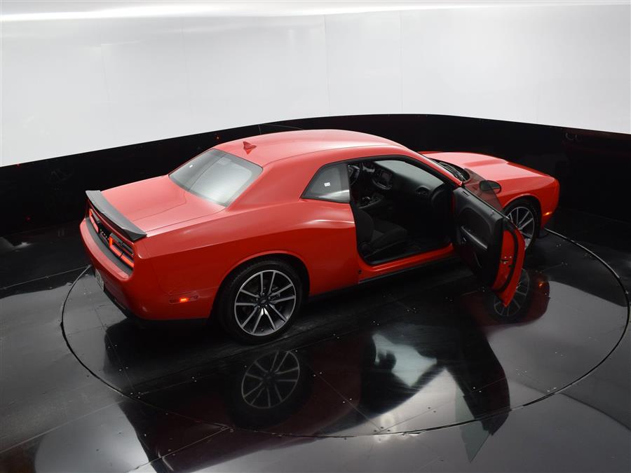 2023 Dodge Challenger R/T photo