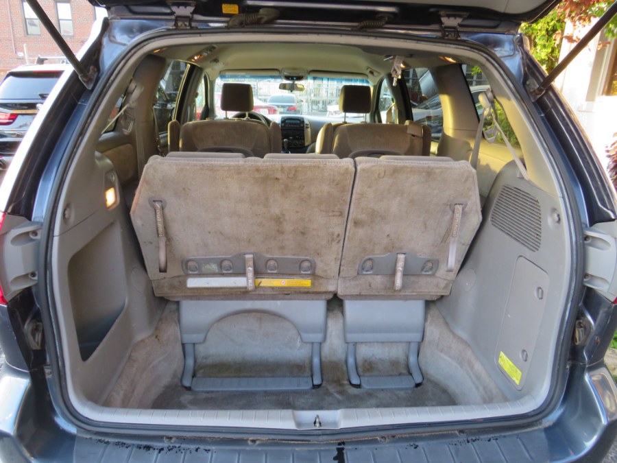 2008 Toyota Sienna CE 8-Passenger photo