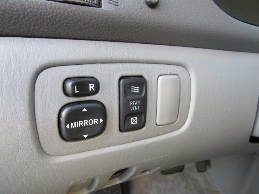 2008 Toyota Sienna CE 8-Passenger photo