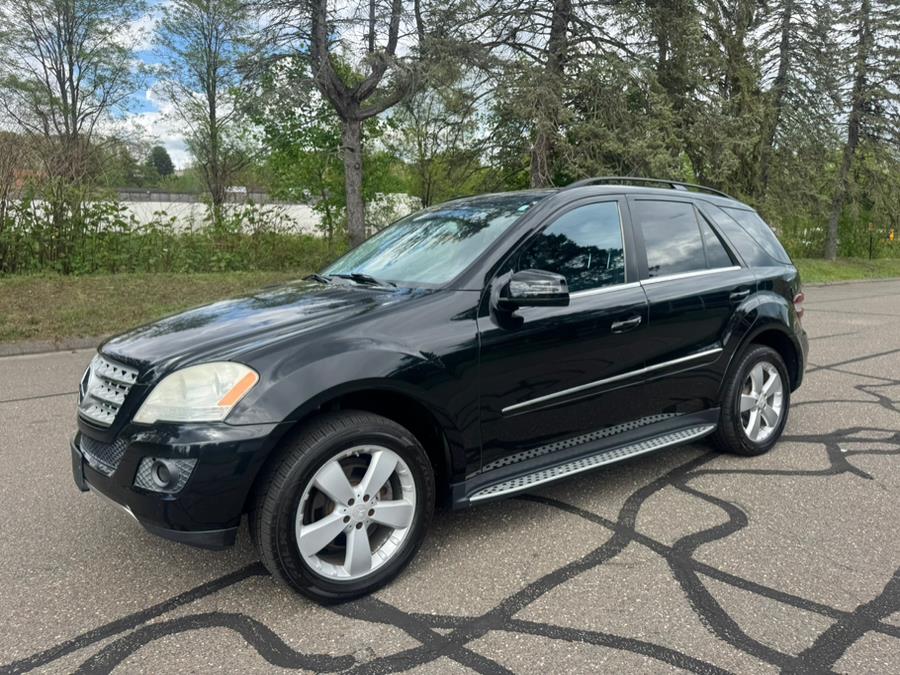 2011 Mercedes-Benz M-Class ML350 4MATIC photo