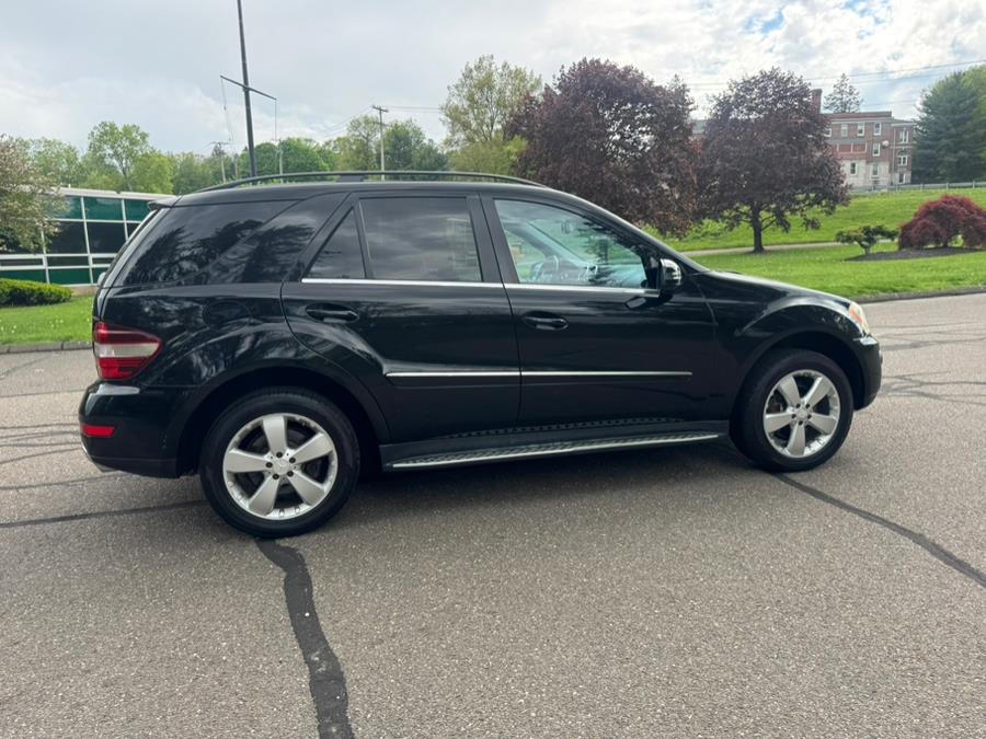 2011 Mercedes-Benz M-Class ML350 4MATIC photo