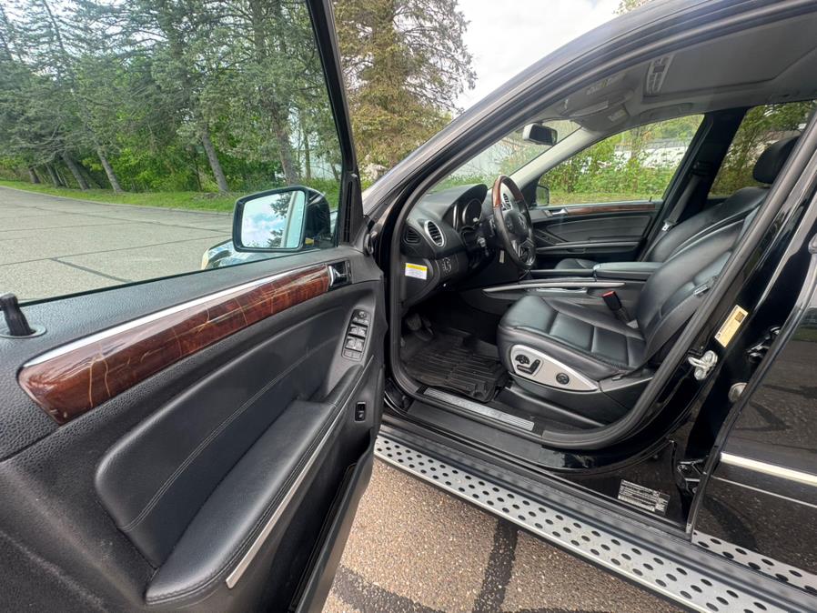 2011 Mercedes-Benz M-Class ML350 4MATIC photo