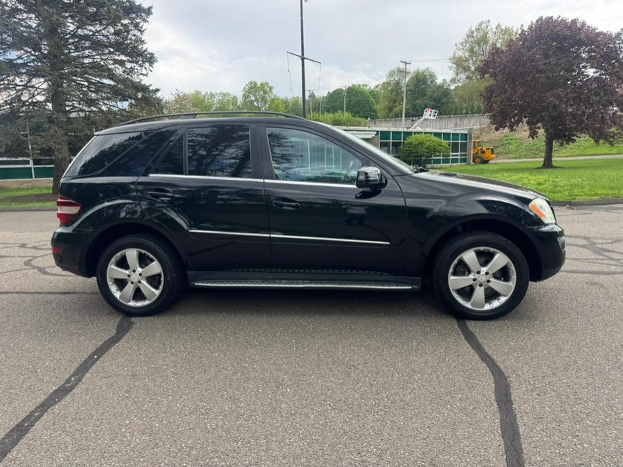 2011 Mercedes-Benz M-Class ML350 4MATIC photo