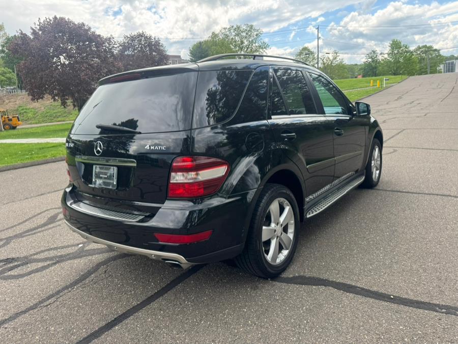 2011 Mercedes-Benz M-Class ML350 4MATIC photo