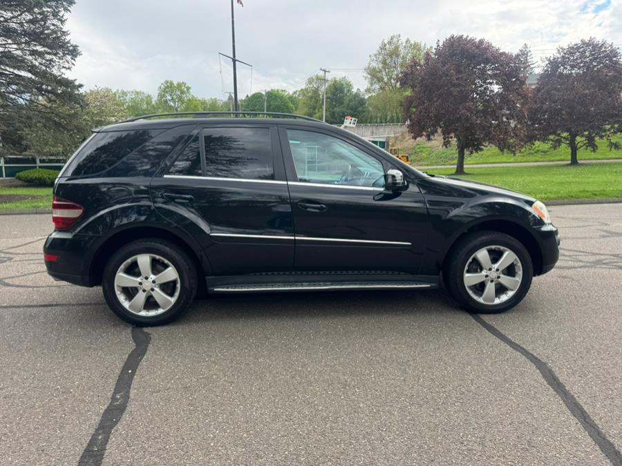 2011 Mercedes-Benz M-Class ML350 4MATIC photo
