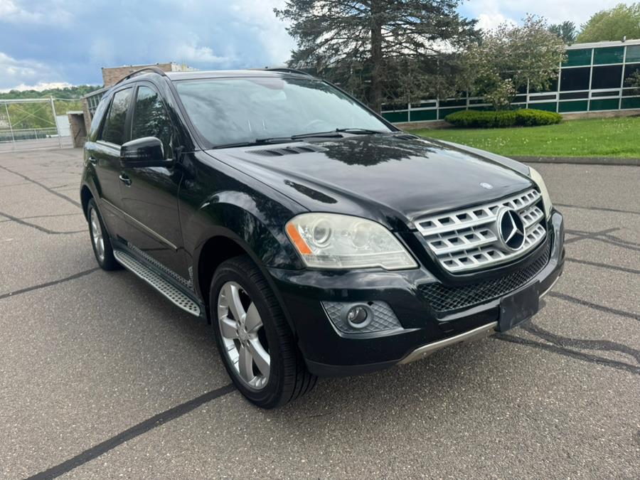 2011 Mercedes-Benz M-Class ML350 4MATIC photo