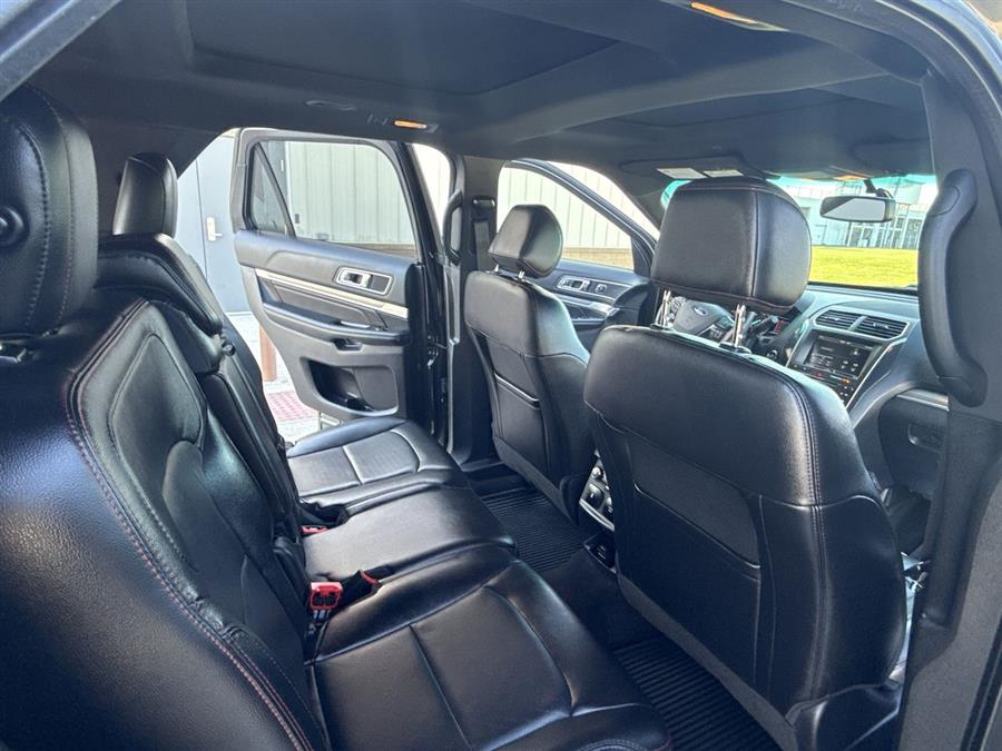2016 Ford Explorer Sport photo