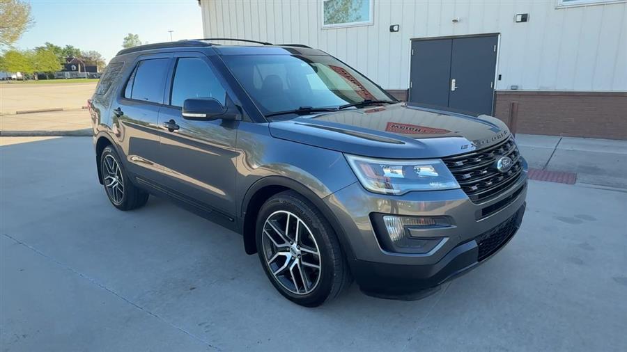 2016 Ford Explorer Sport photo