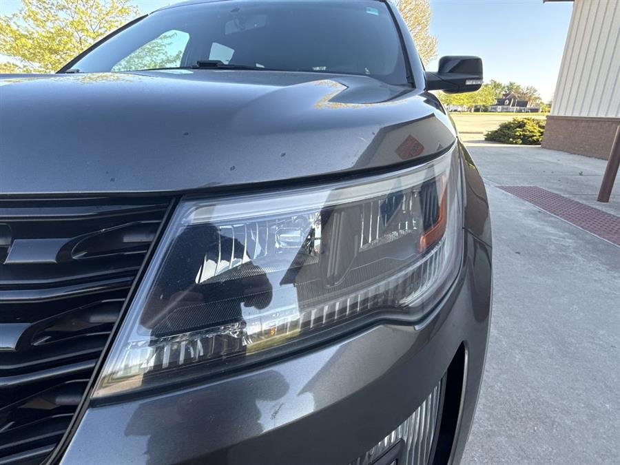 2016 Ford Explorer Sport photo