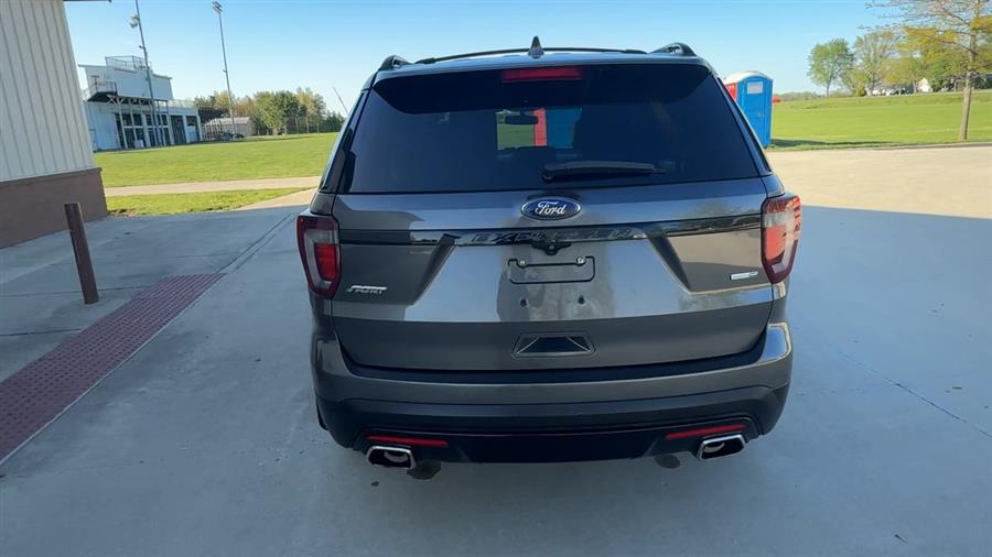 2016 Ford Explorer Sport photo