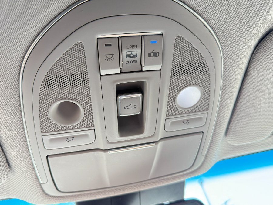 2015 Hyundai Genesis 3.8L photo