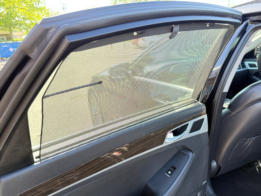 2015 Hyundai Genesis 3.8L photo