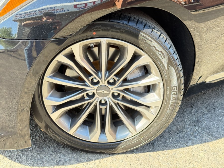 2015 Hyundai Genesis 3.8L photo