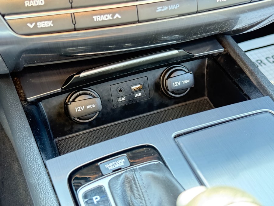 2015 Hyundai Genesis 3.8L photo
