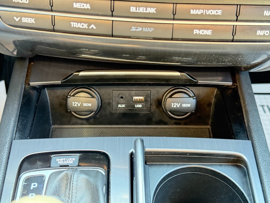 2015 Hyundai Genesis 3.8L photo