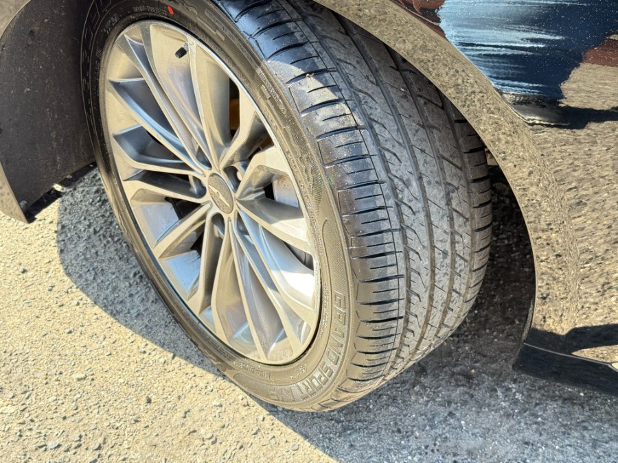 2015 Hyundai Genesis 3.8L photo