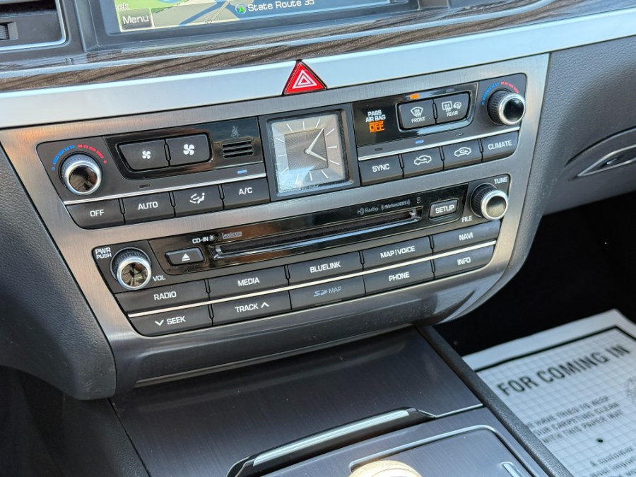 2015 Hyundai Genesis 3.8L photo