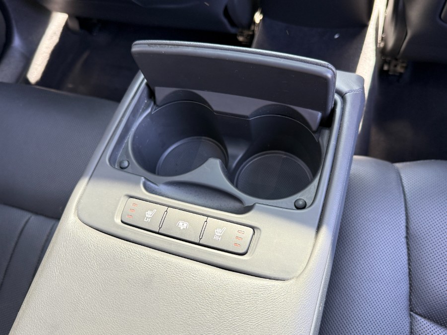 2015 Hyundai Genesis 3.8L photo