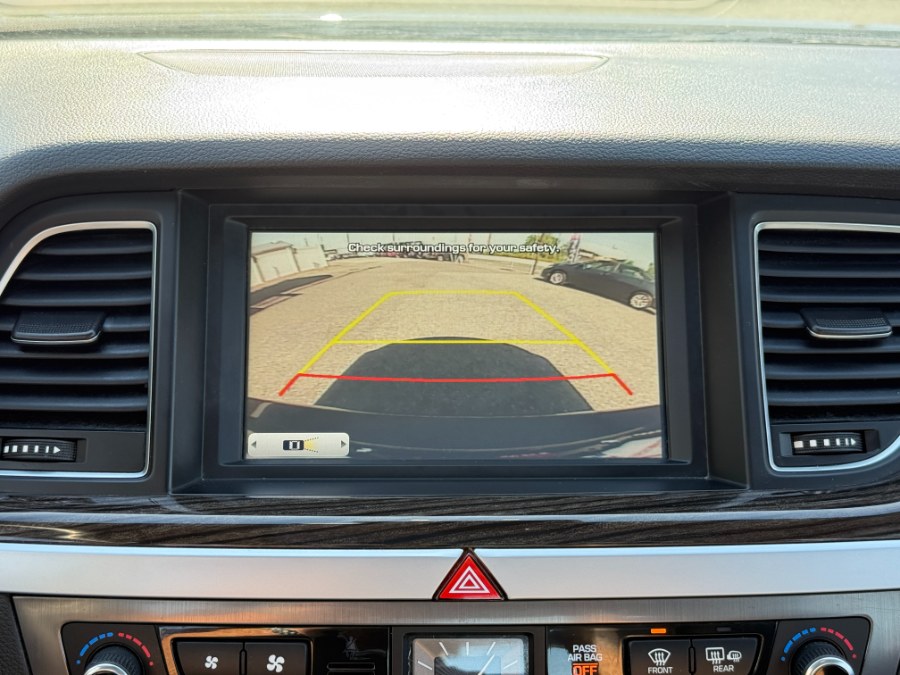 2015 Hyundai Genesis 3.8L photo