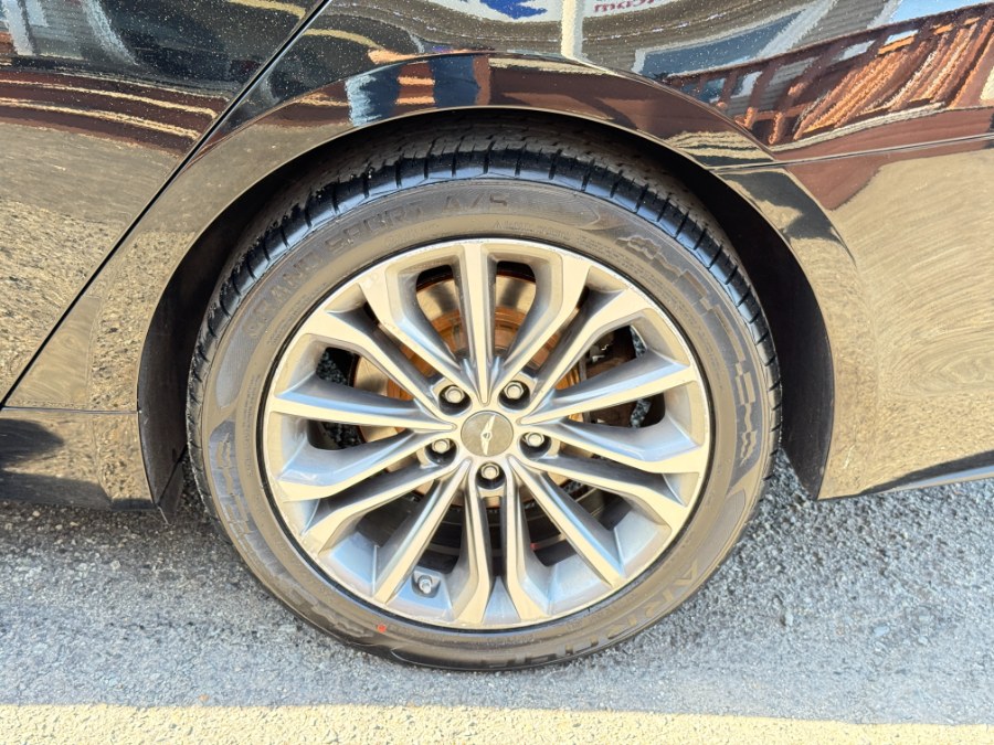 2015 Hyundai Genesis 3.8L photo