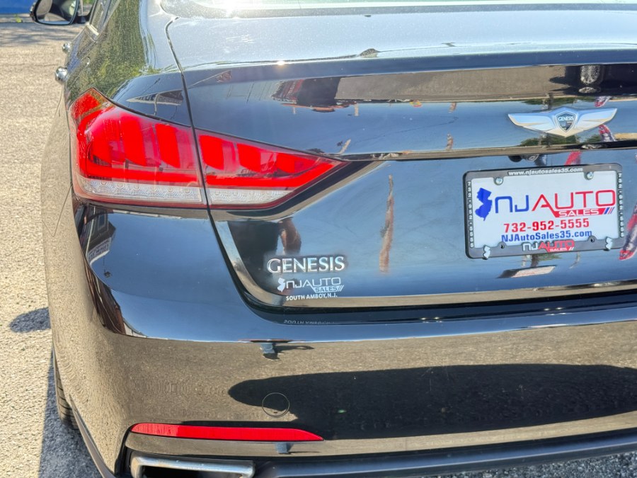 2015 Hyundai Genesis 3.8L photo