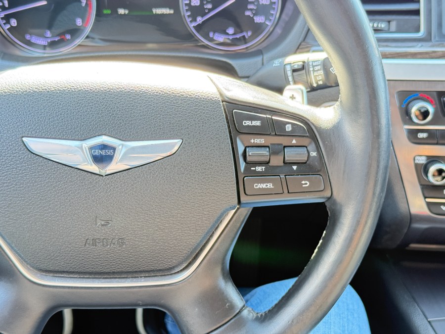 2015 Hyundai Genesis 3.8L photo