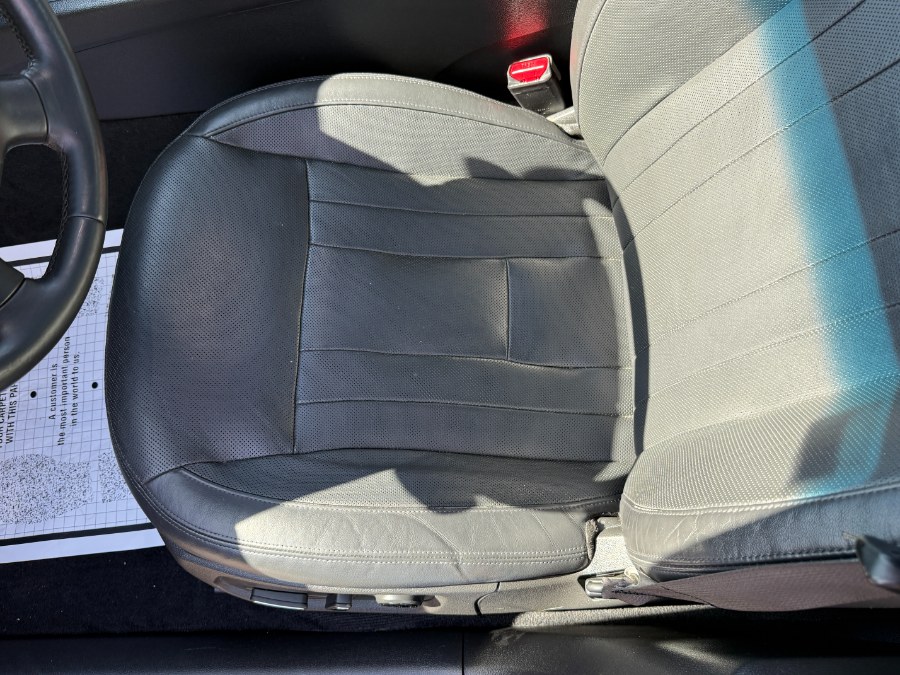 2015 Hyundai Genesis 3.8L photo