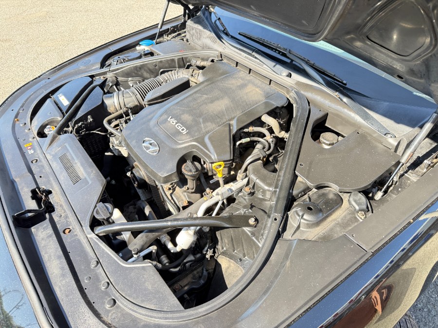 2015 Hyundai Genesis 3.8L photo