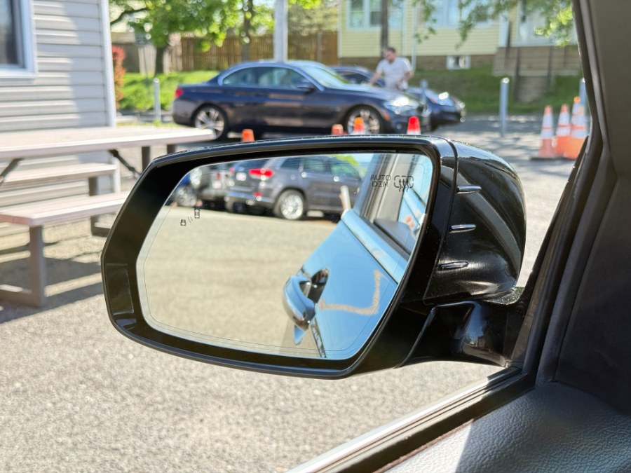 2015 Hyundai Genesis 3.8L photo