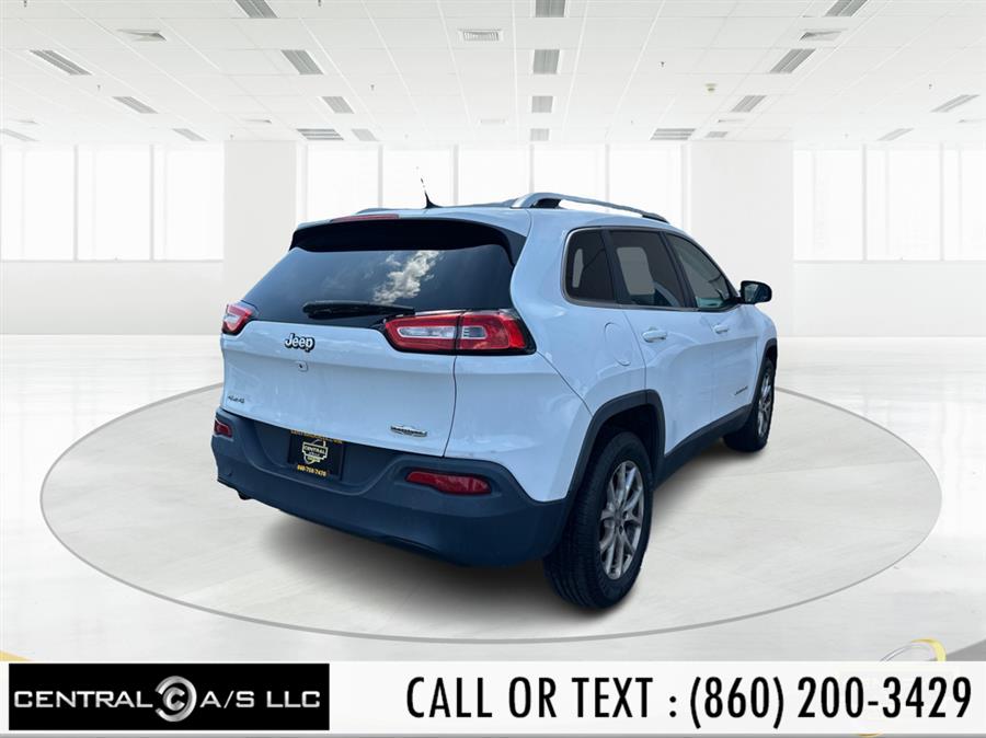 2015 Jeep Cherokee 4WD 4dr Latitude photo