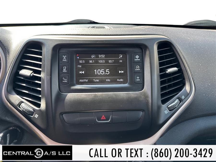 2015 Jeep Cherokee 4WD 4dr Latitude photo