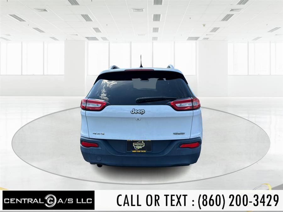 2015 Jeep Cherokee 4WD 4dr Latitude photo