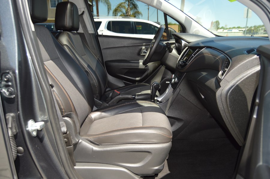 2018 Chevrolet Trax AWD 4dr LT photo
