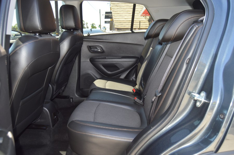 2018 Chevrolet Trax AWD 4dr LT photo