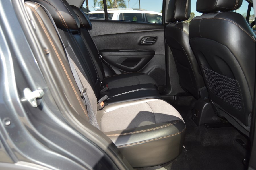 2018 Chevrolet Trax AWD 4dr LT photo