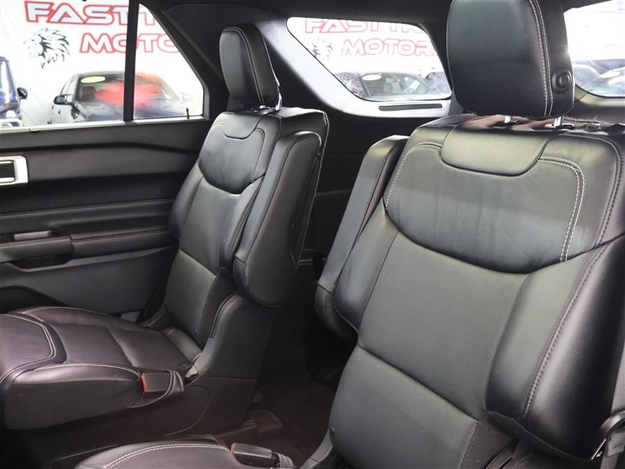 2020 Ford Explorer ST photo
