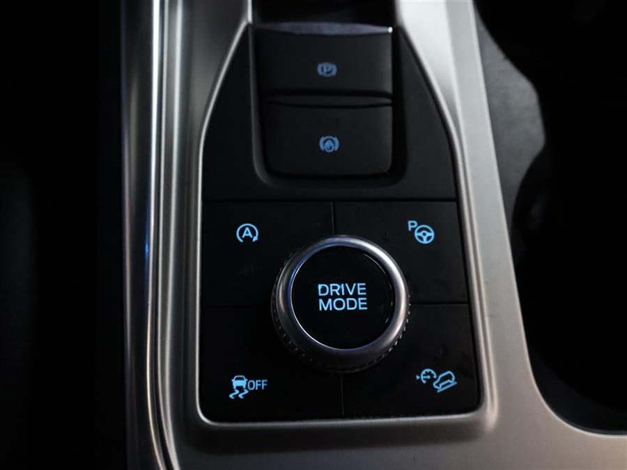 2020 Ford Explorer ST photo